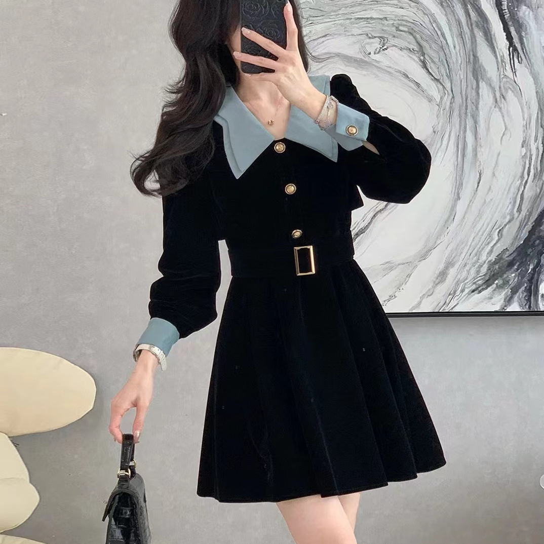 佳奇家法式娃娃领黑色大码连衣裙女秋季千金风气质收腰小黑裙