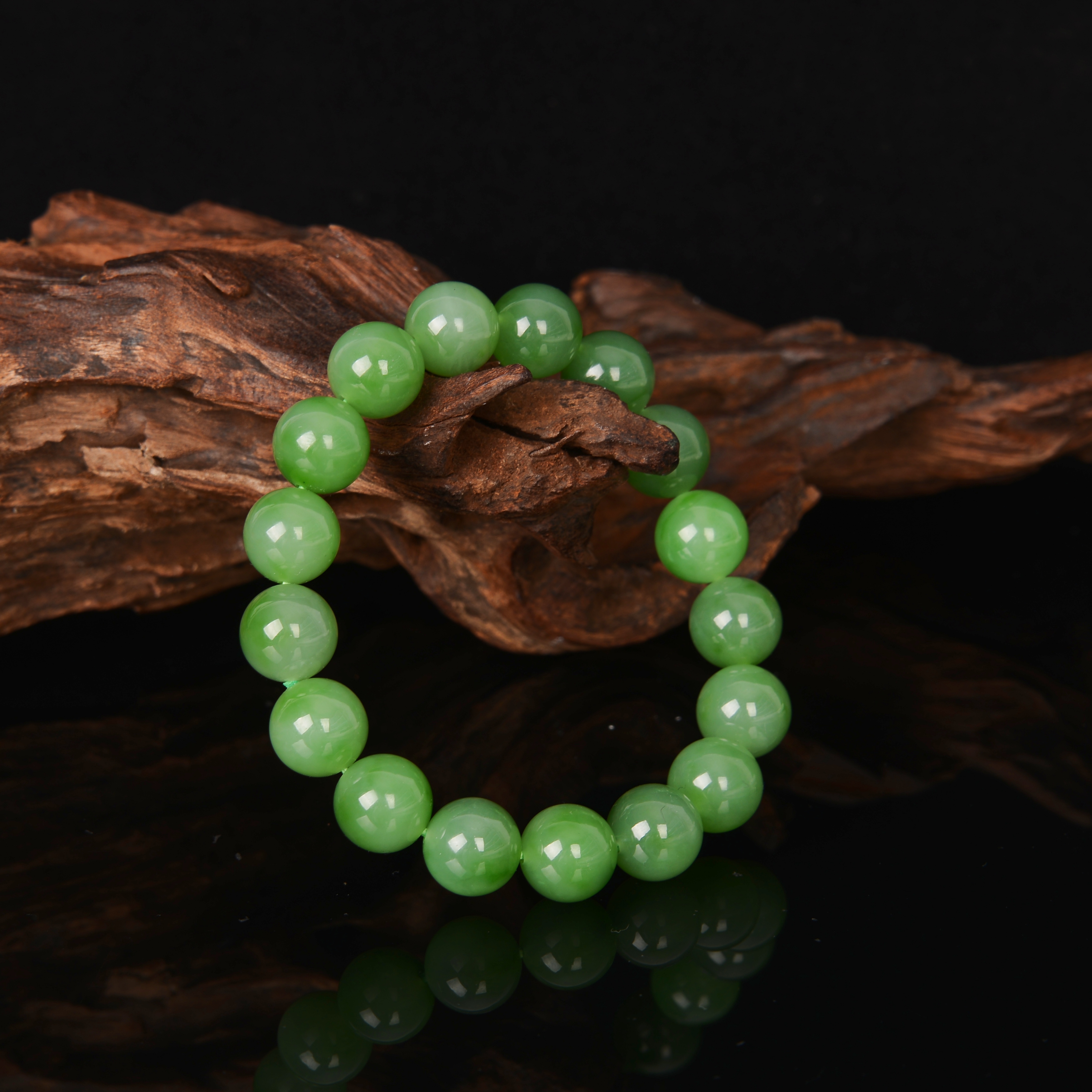 【熊总夫妇】碧玉果绿色圆珠手串-约11-12mm