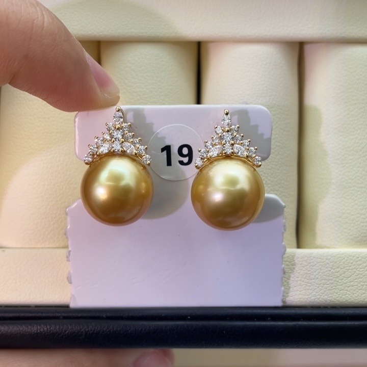海水珍珠耳饰18K金镶嵌金珠12.1-12.2mm