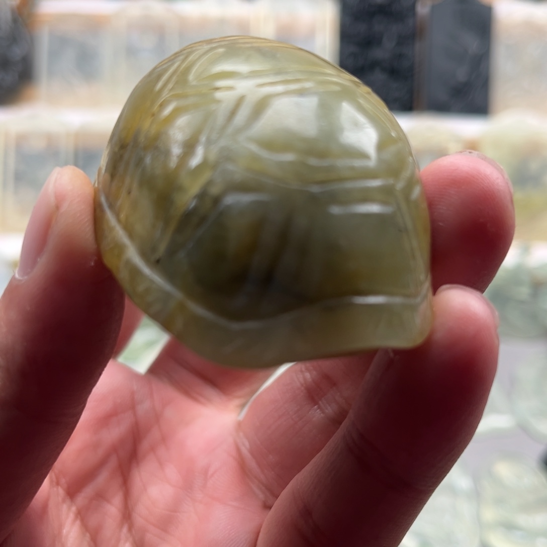 未镶嵌蛇纹石玉颈饰