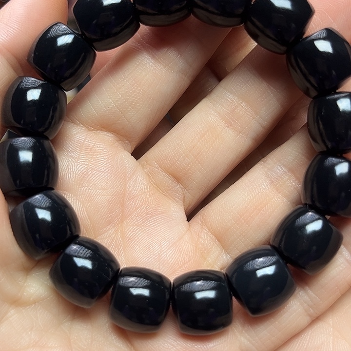 常***乐和田玉（墨玉）未镶嵌颈饰卡14直切高羊脂