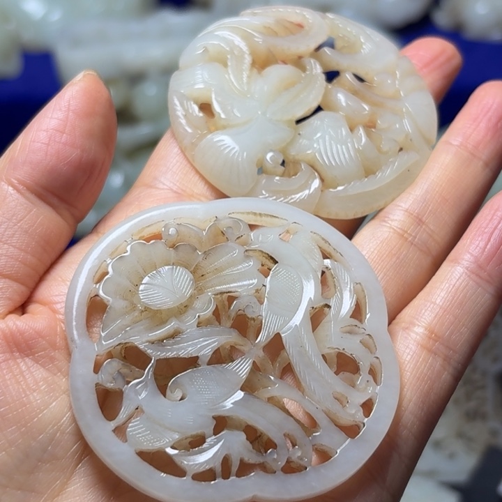 吾***道和田玉（糖玉）未镶嵌颈饰