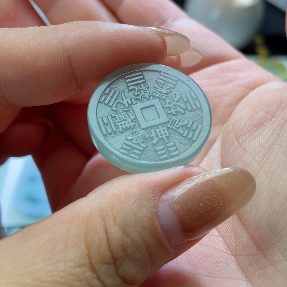 翡翠戒指未镶嵌翡翠