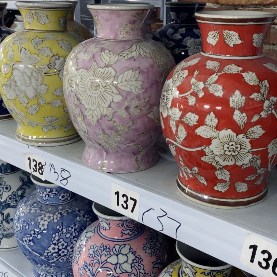 瓶一****?红色三个各一个