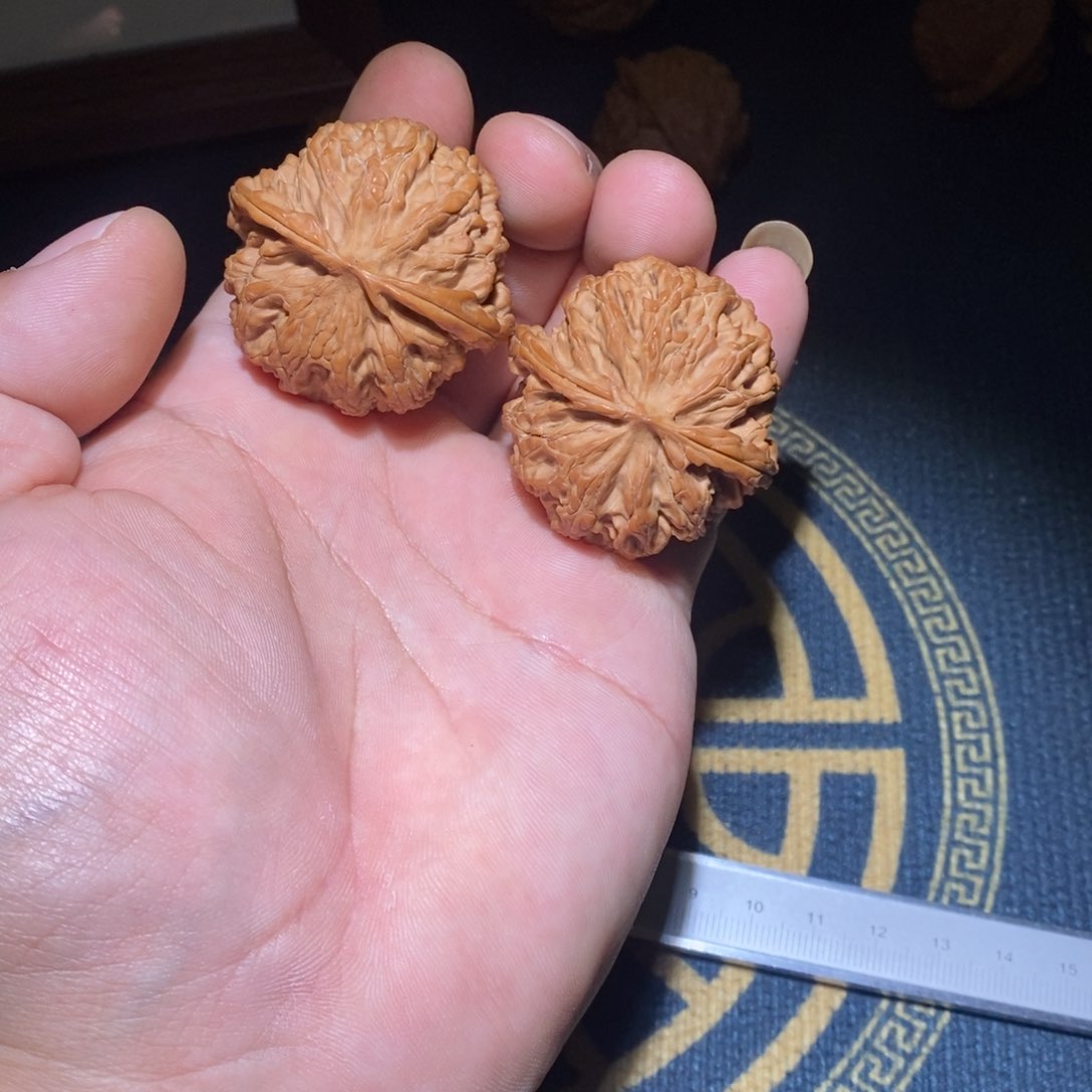 文玩核桃吊坠了*奥苹果园