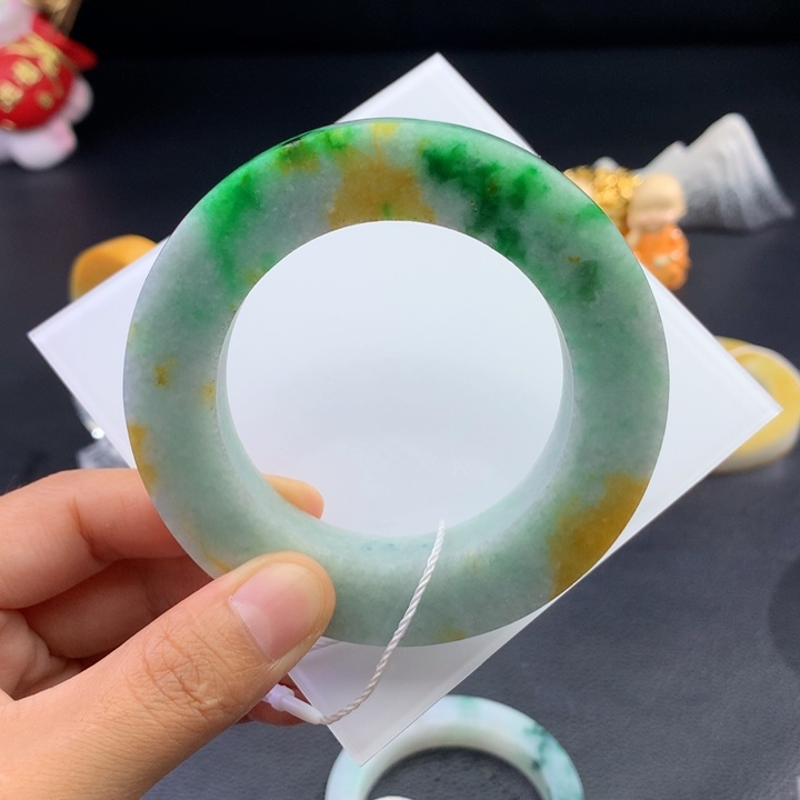 未镶嵌手镯定制翡翠