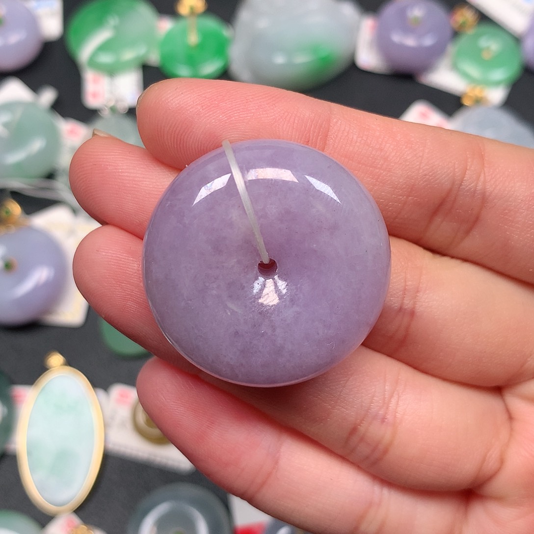 颈饰18K金镶嵌翡翠翡翠吊坠