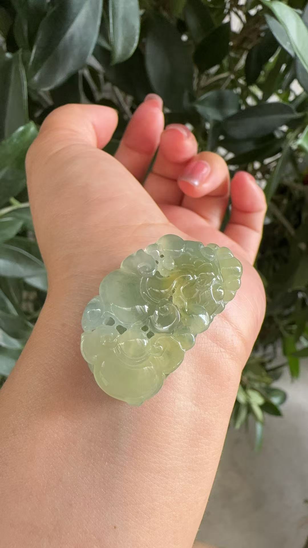 缅甸天然A货翡翠  冰润 黄加绿  貔貅吊坠