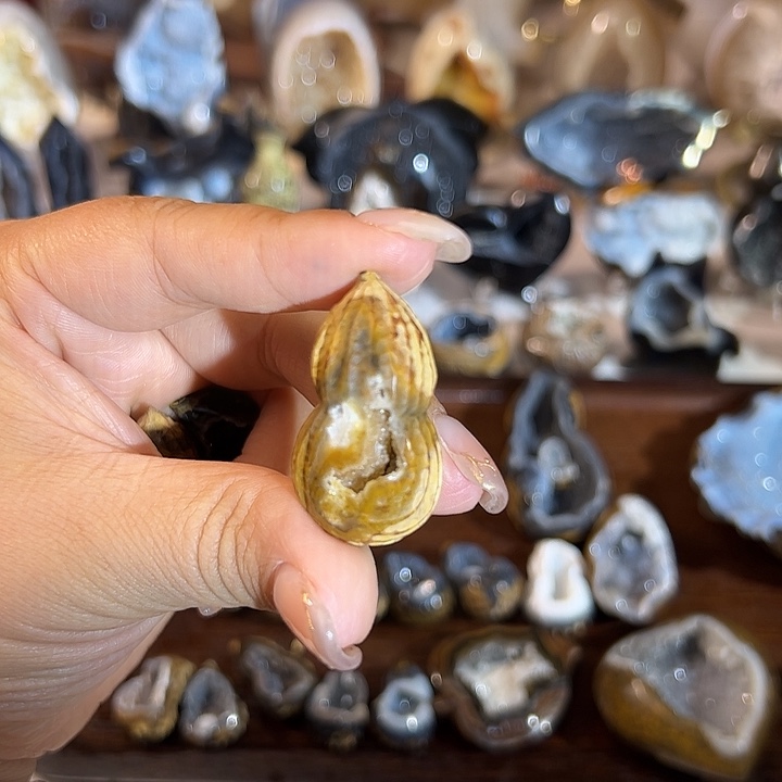 玛瑙/玉髓无未镶嵌艾*花生