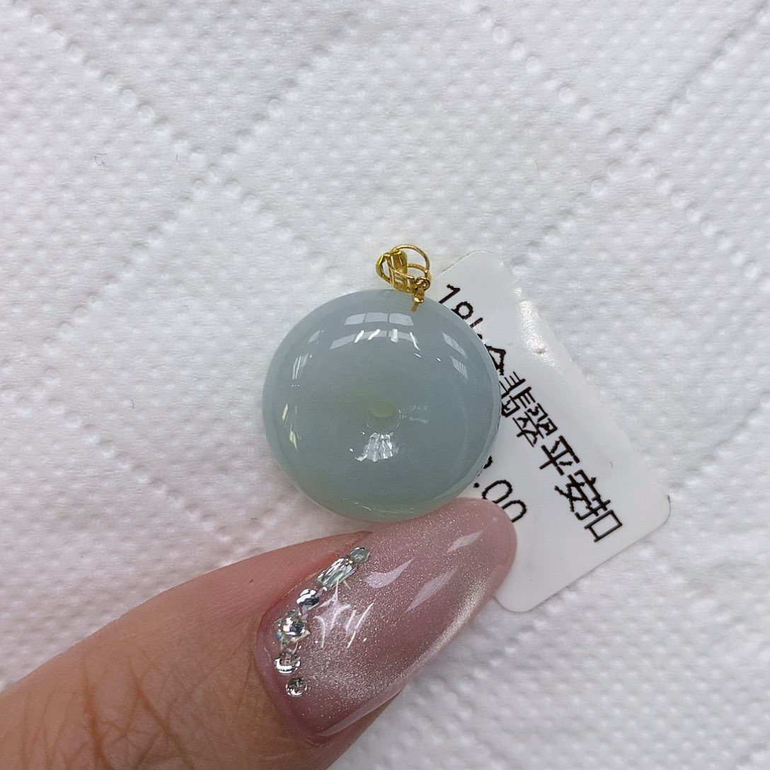 颈饰18K金镶嵌翡翠
