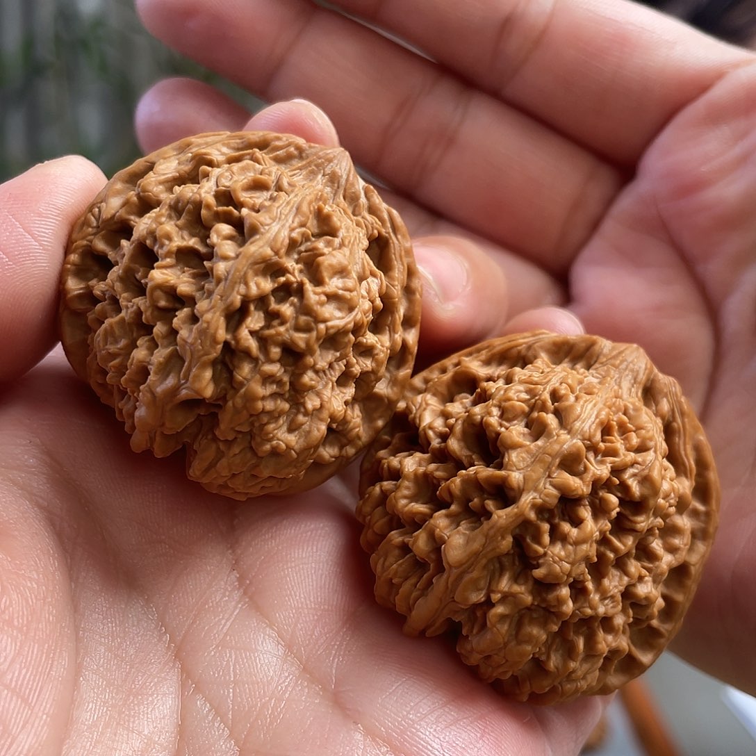 桃核把件42×42尺全品满天星CN01080已打底