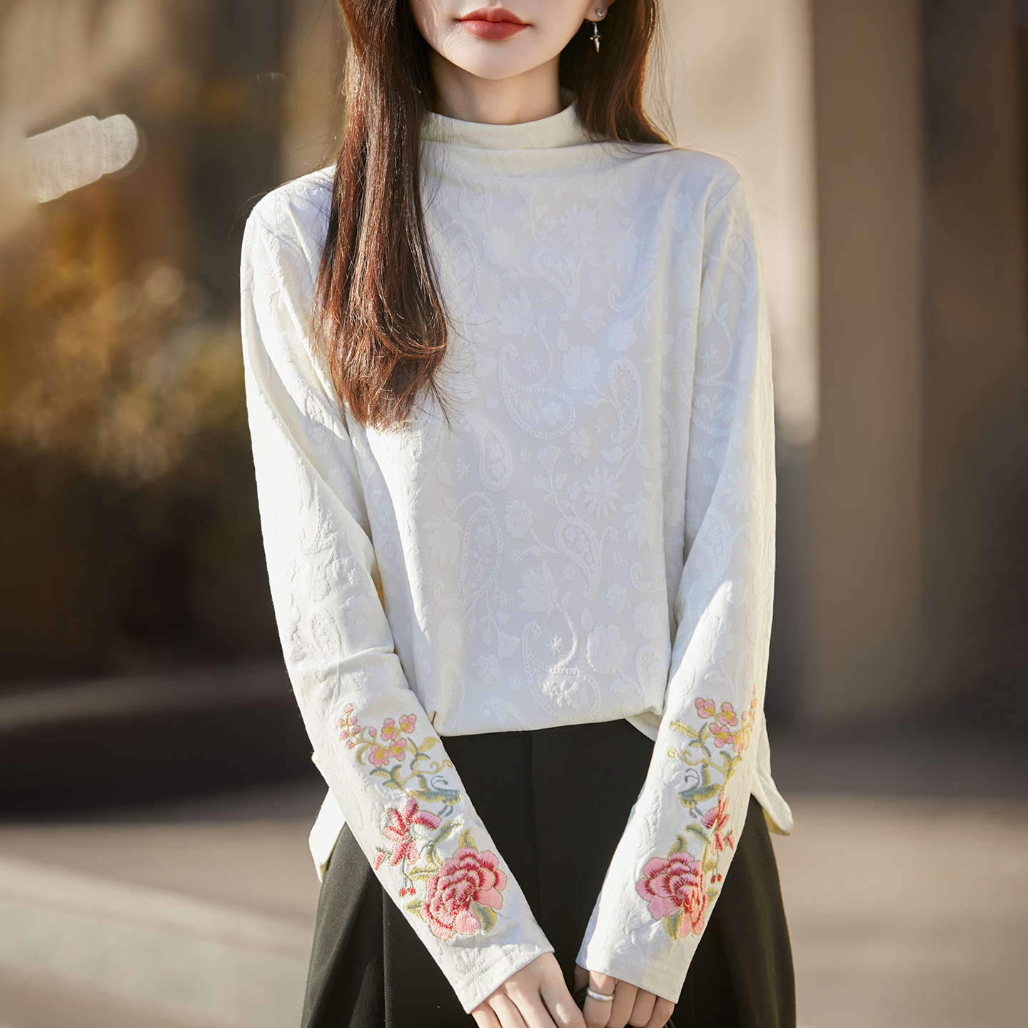国风刺绣半高领加绒加厚套头针织衫女秋冬新中式内搭