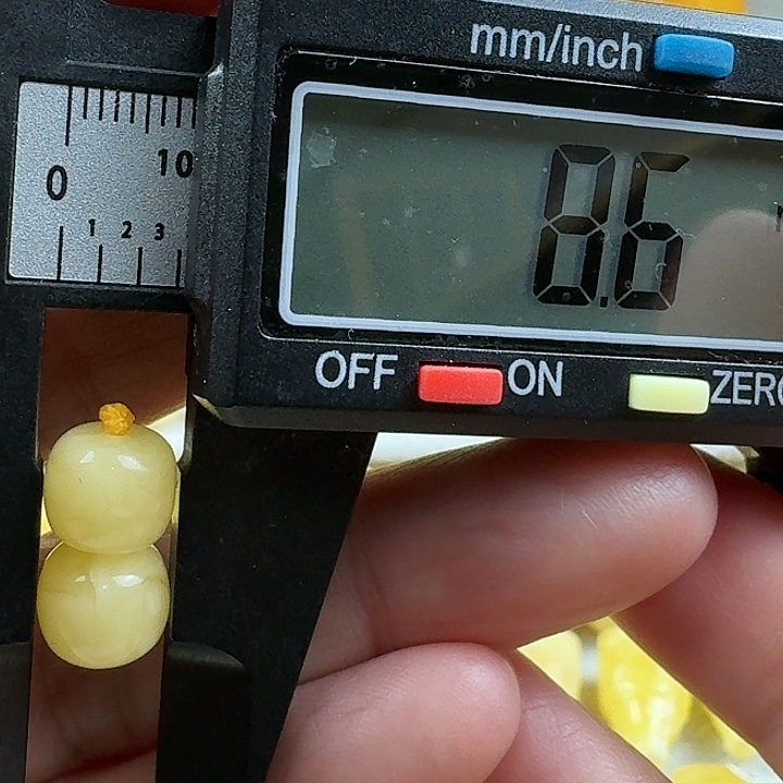 蜜蜡未镶嵌裸石21