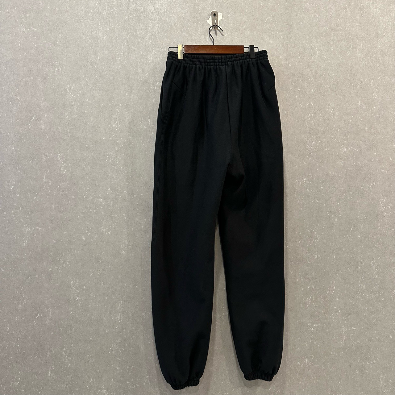 balenciaga 巴黎世家 纯色直筒休闲裤 XXS码/全新带吊牌/003245