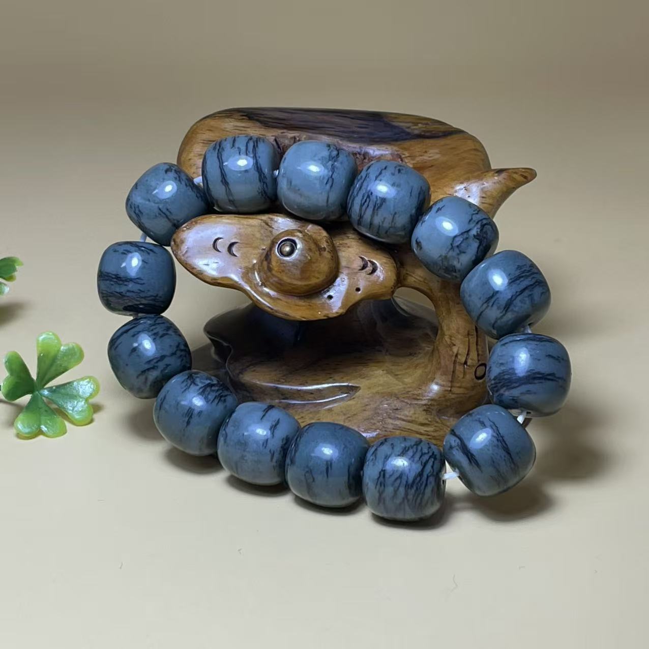 A242  和田玉  LJ8792107