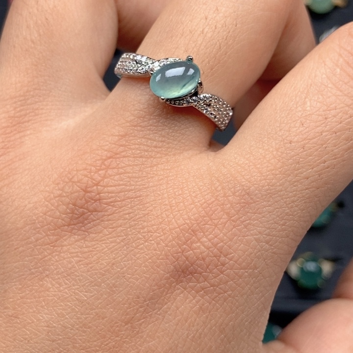 翡翠未镶嵌戒指戒指