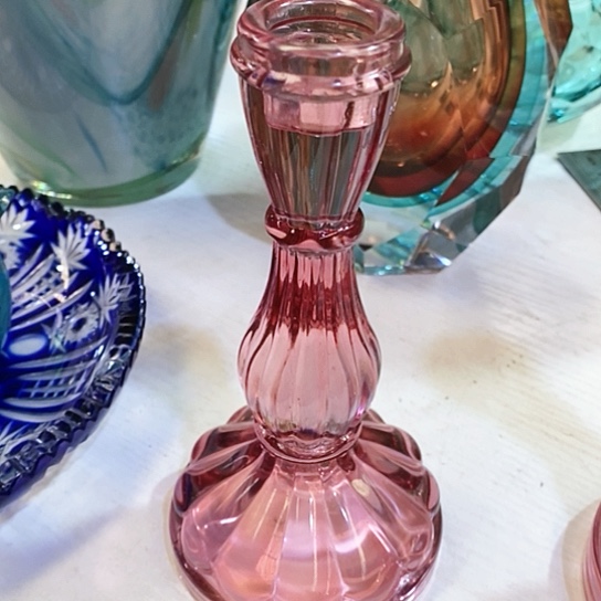 琉璃花瓶高17厘米口径2厘米