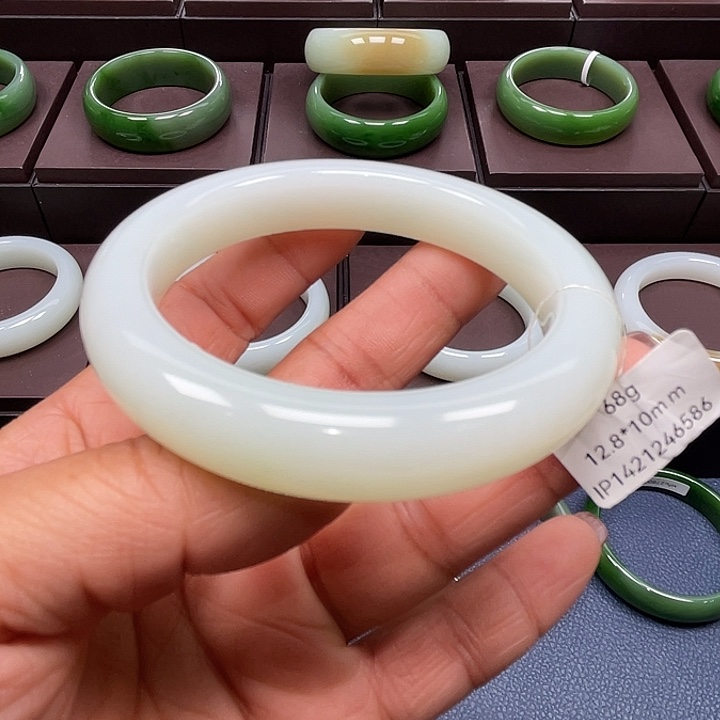 和田玉未镶嵌手镯5859