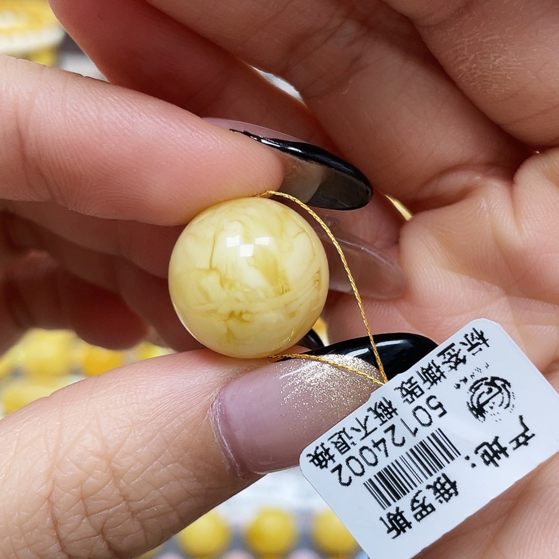 琥珀珠宝奇石未镶嵌17mm微瑕