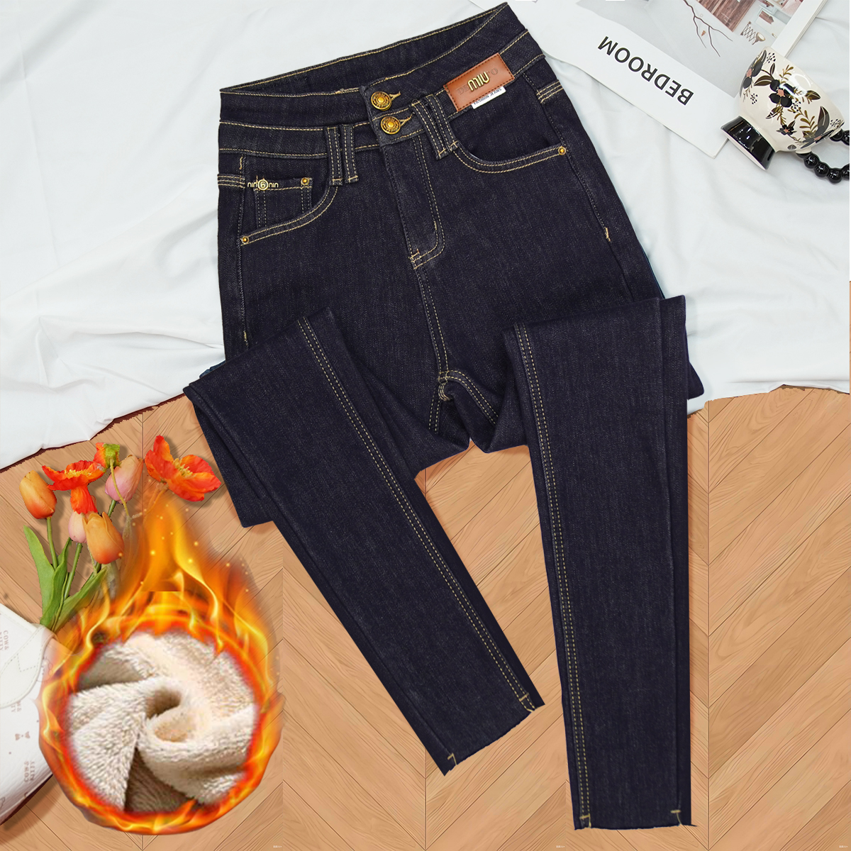 2025年丹宁蓝高腰小脚加绒紧身牛仔裤女秋冬新款显高显瘦提臀百搭