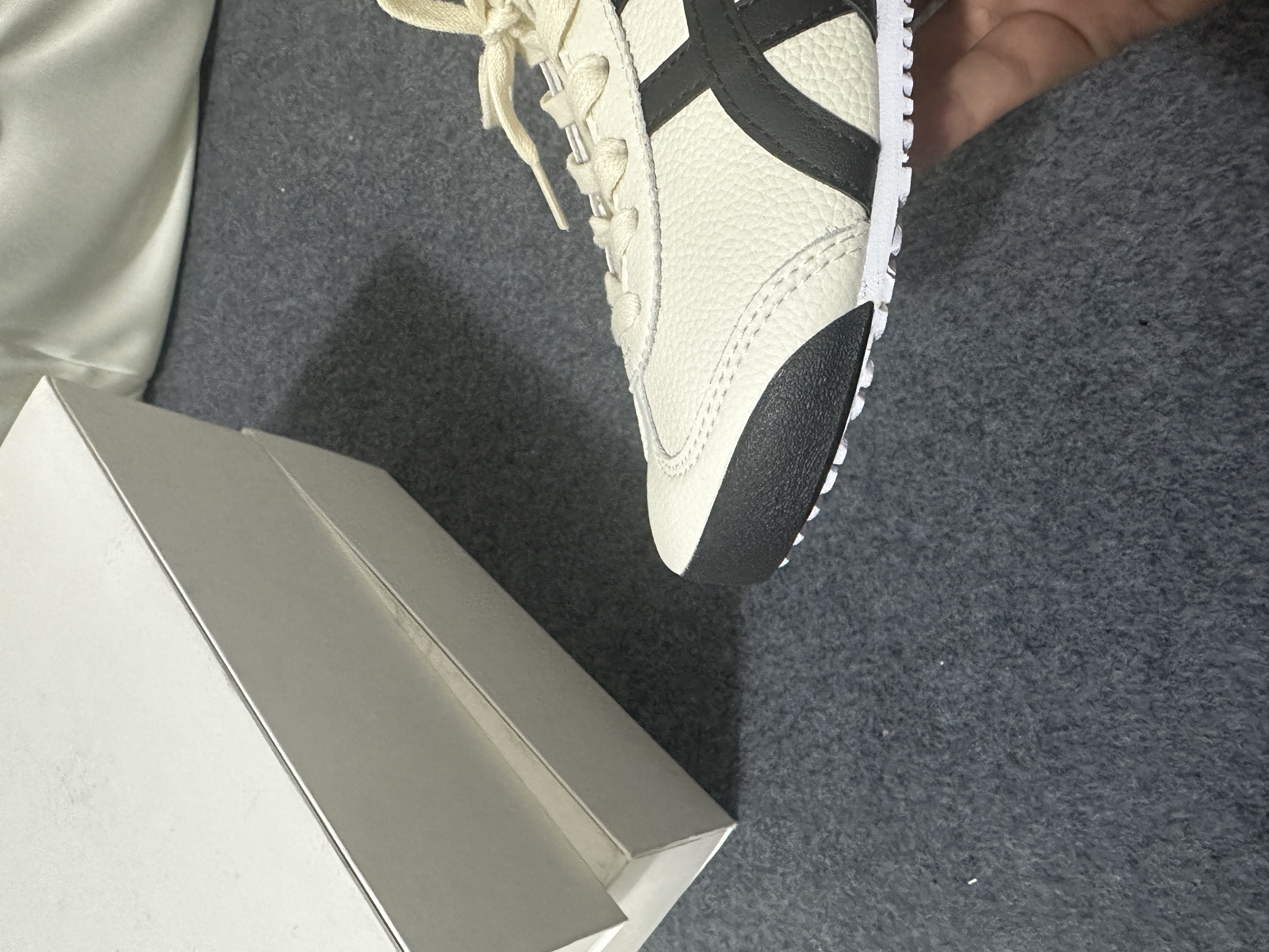 【09号鞋子】老虎家的TG米白黑-皮面