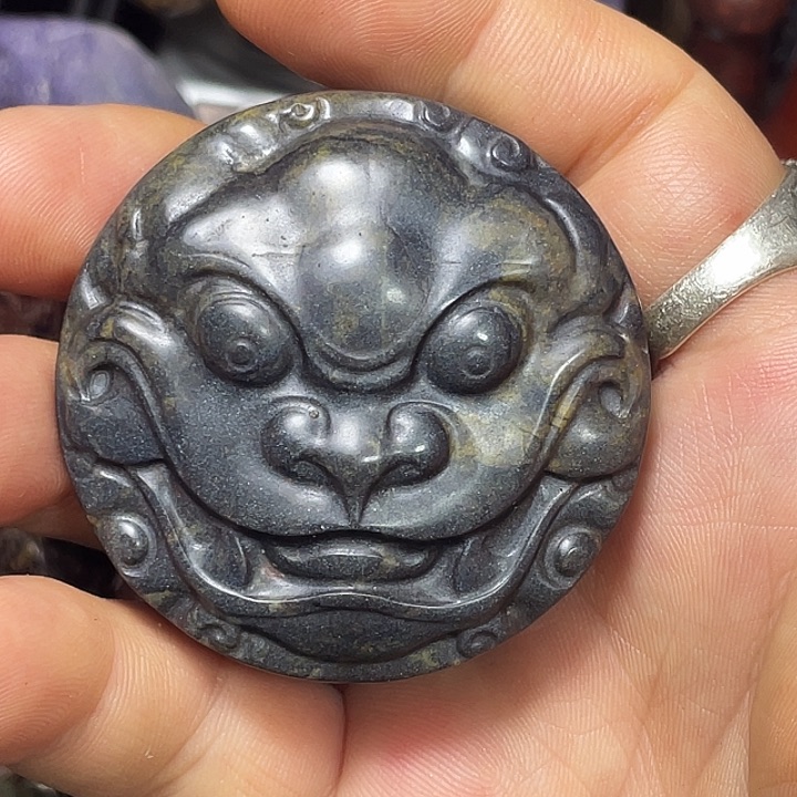 皮带扣碧玺（处理）