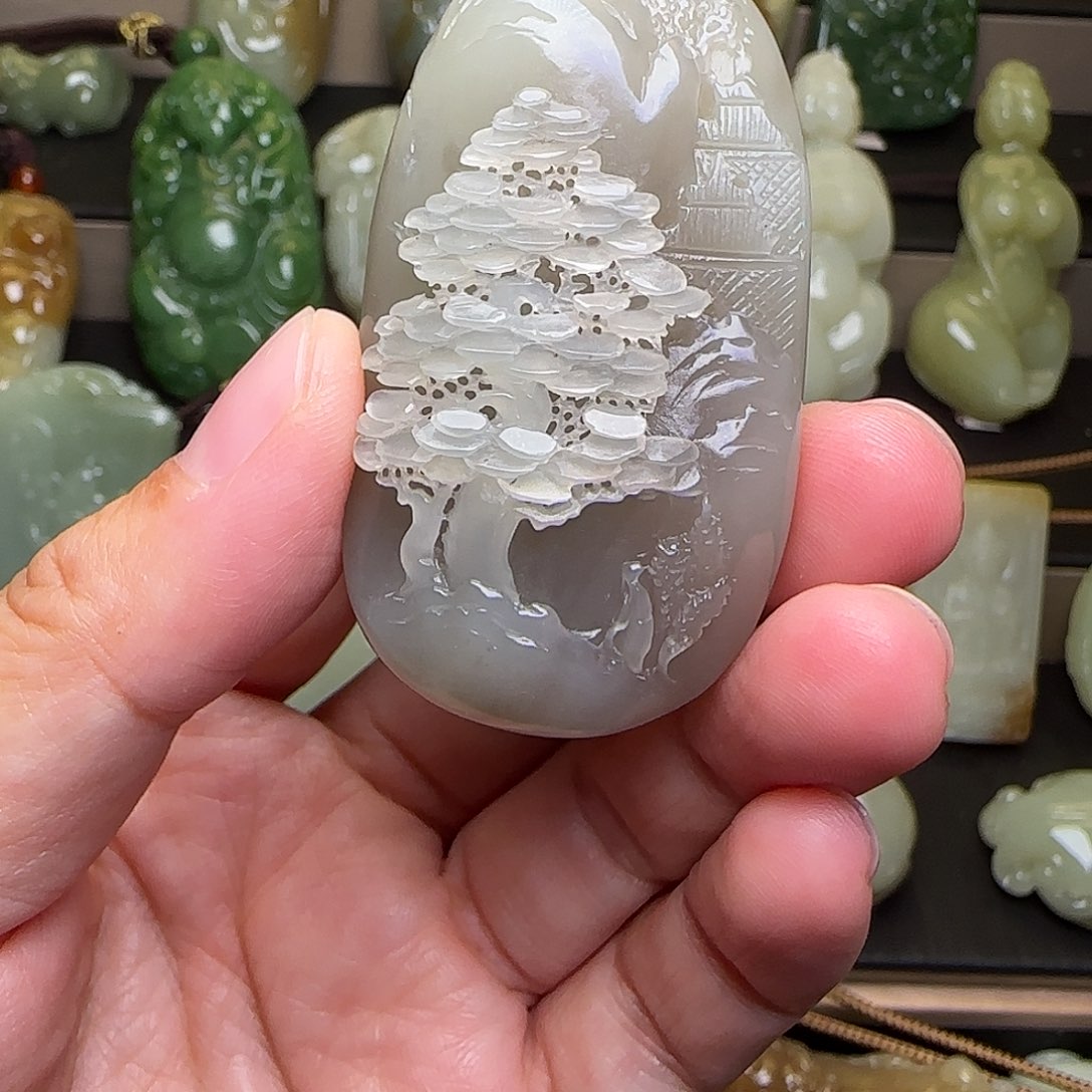 颈饰未镶嵌和田玉