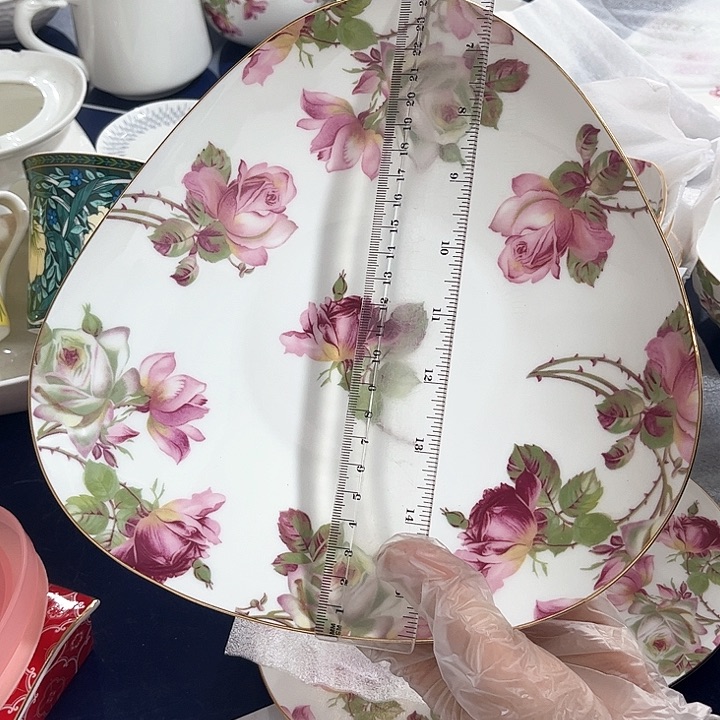 碗微瑕骨瓷玫瑰三角盘一个