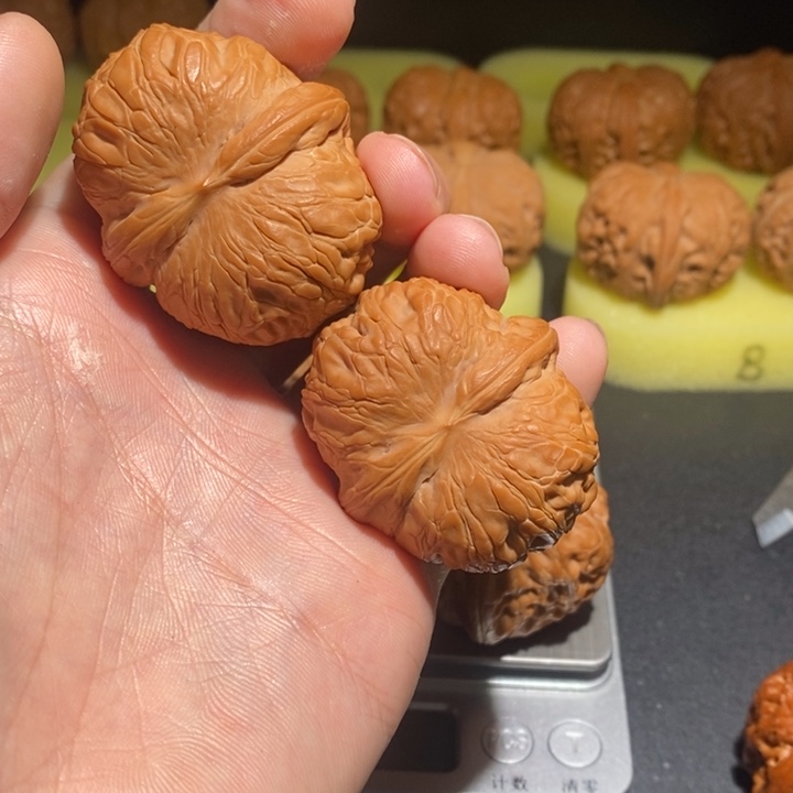 宾***儿文玩核桃把件平谷元宝