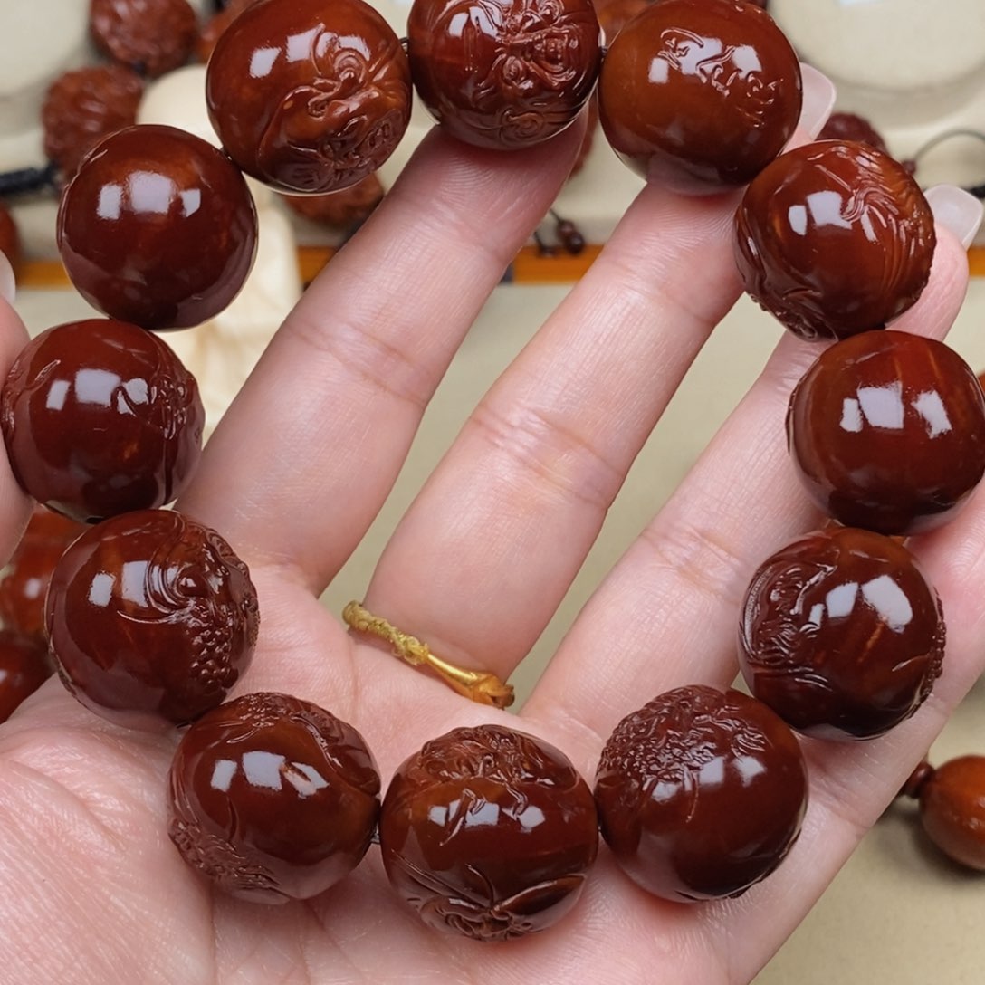 橄榄核吊坠好**报十八罗汉