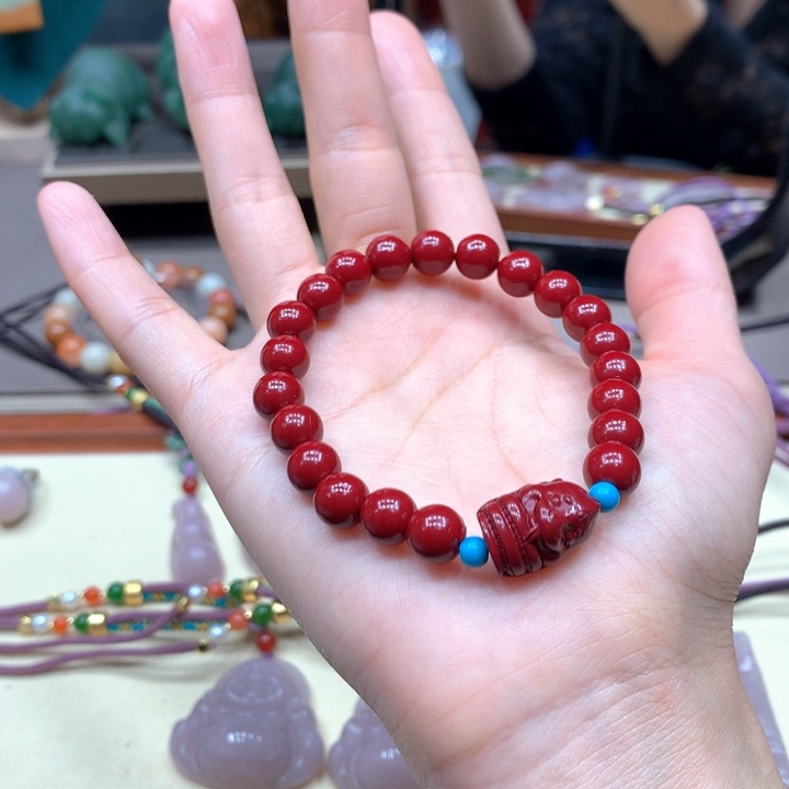 石英质玉合金颈饰