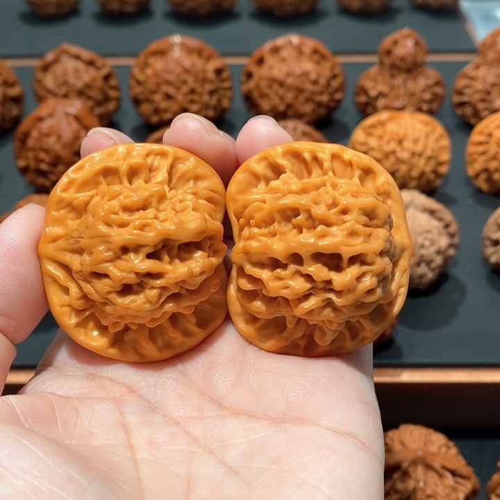 文玩核桃吊坠卧龙金刚726