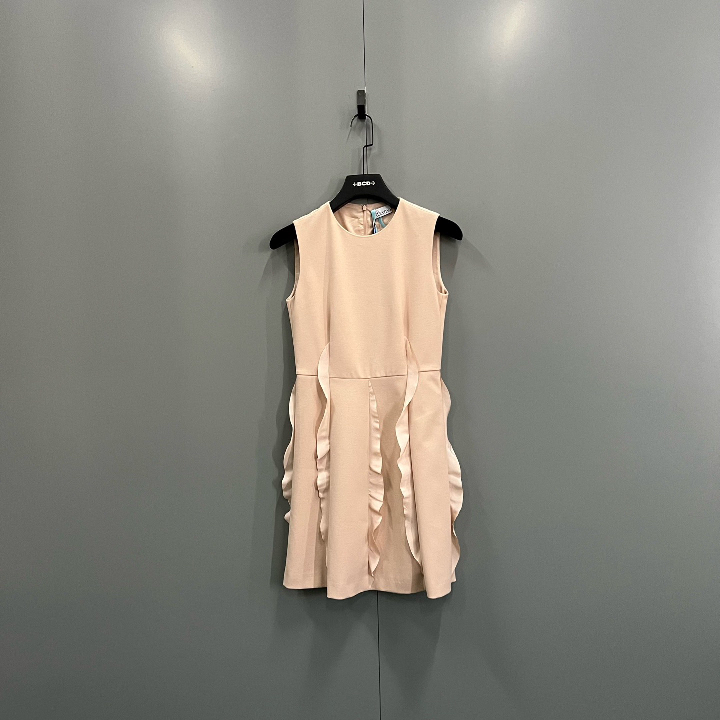 99新 Valentino/华伦天奴 tt12 粉色荷叶小花边连衣裙38码/208255