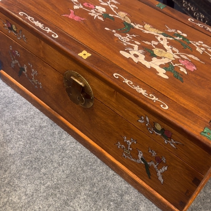 贡木箱的的的的的