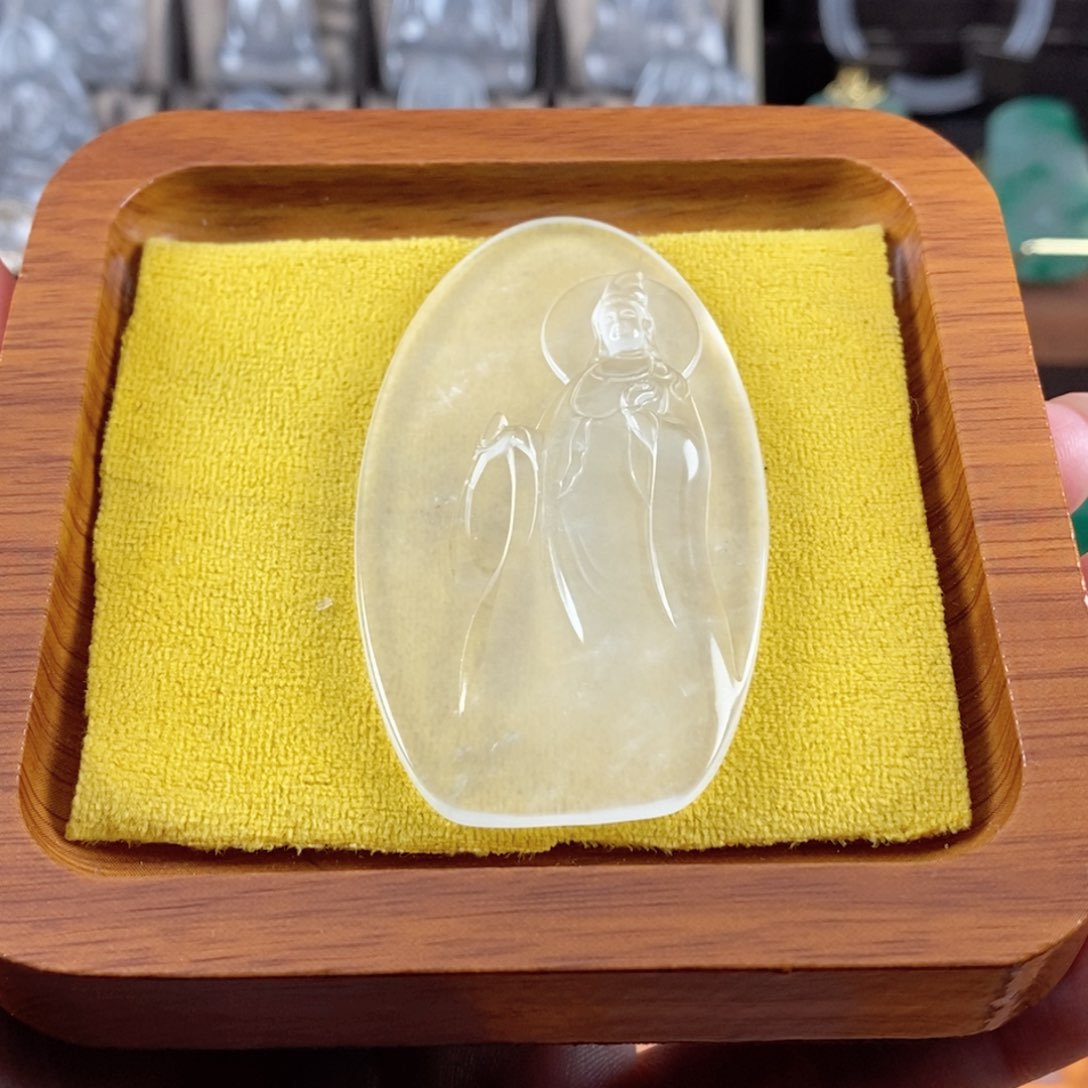 石英质玉观音未镶嵌S****e