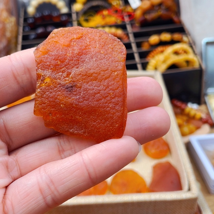 琥珀颈饰未镶嵌吊坠