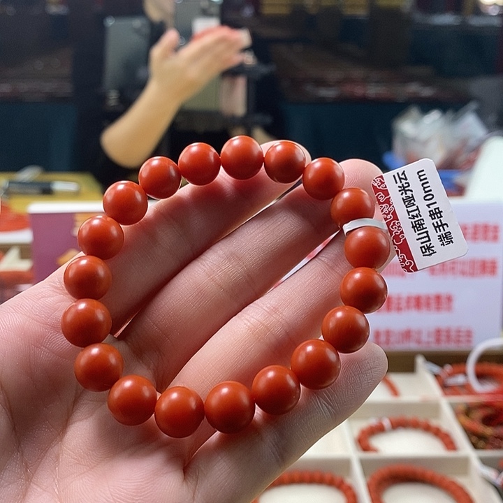 芙***毓南红玛瑙未镶嵌手链10m