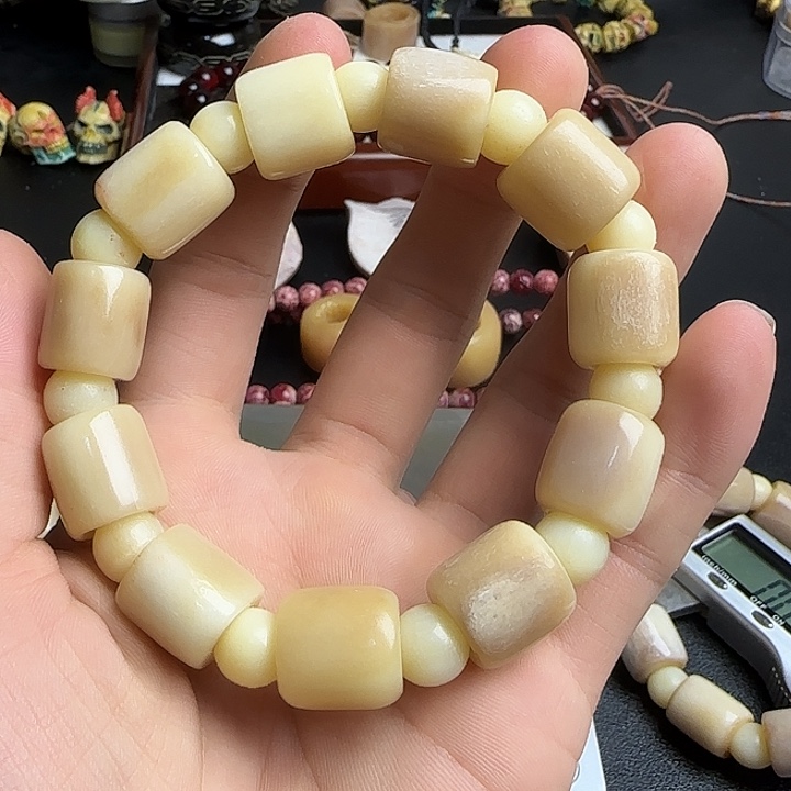 用****9养殖驼骨制作一个大圈单圈一串