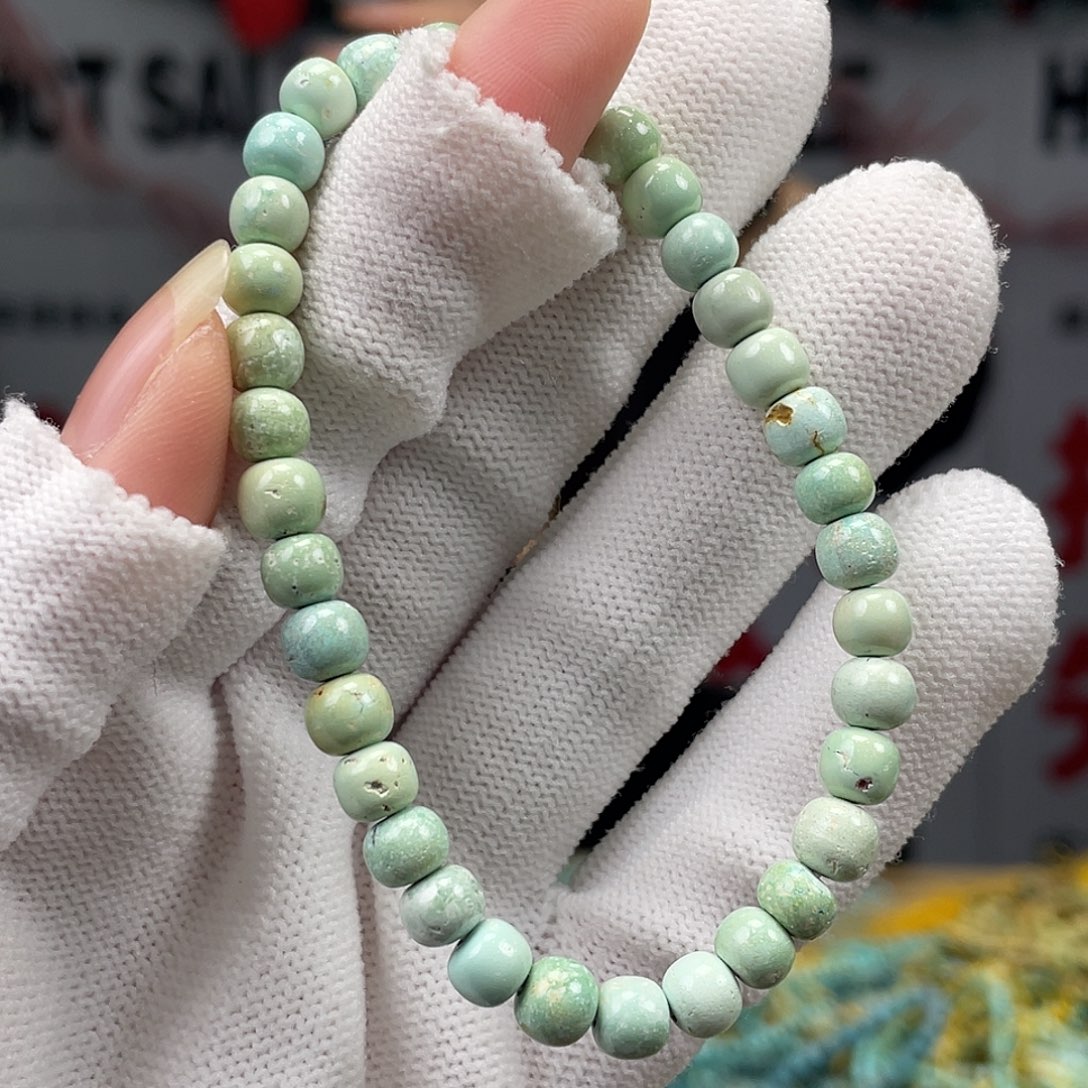 绿松石未镶嵌挂件