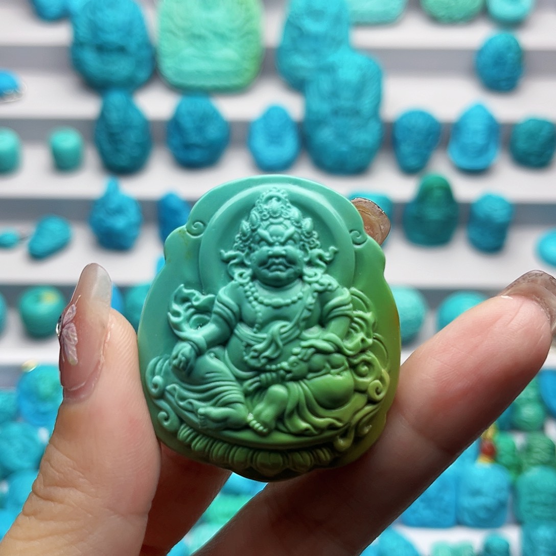 绿松石未镶嵌挂件