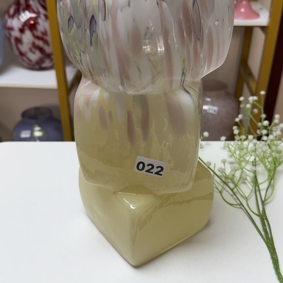 琉璃福利二级花瓶