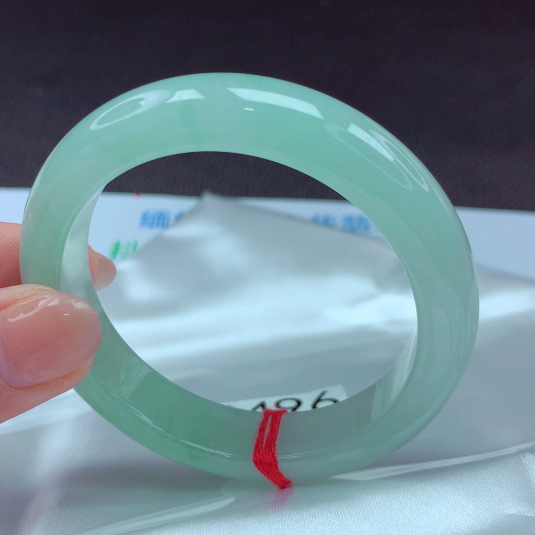 翡翠手镯未镶嵌手镯88