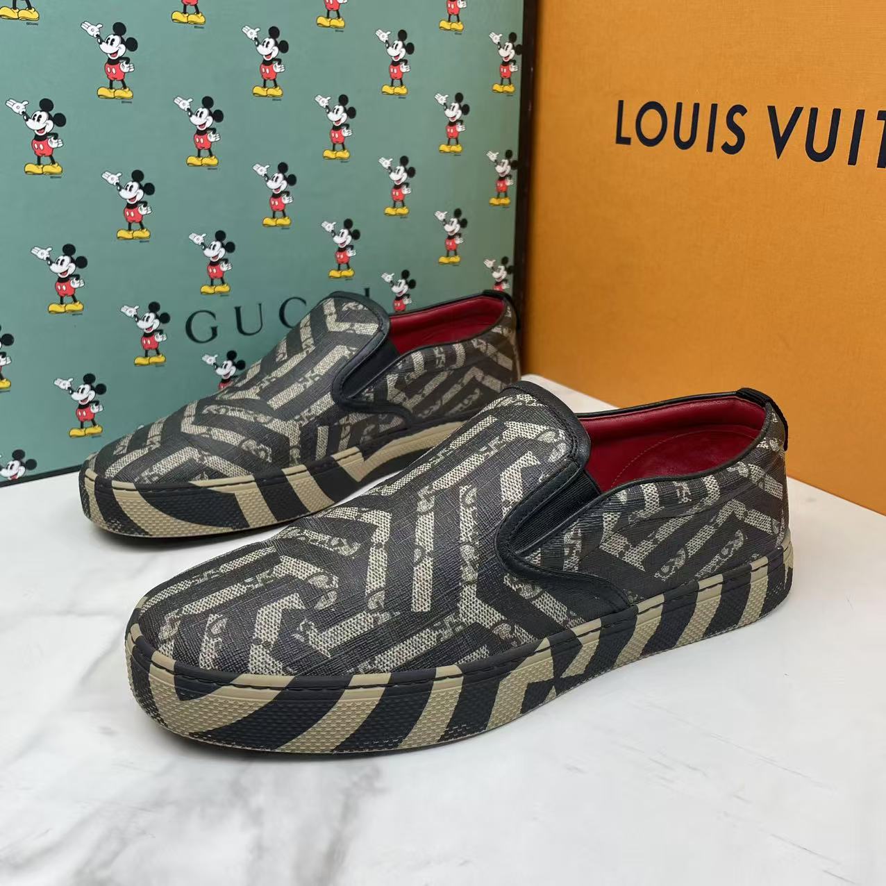 95新 GUCCI/古驰 棕黑斑马配色潮流百搭舒适时尚一脚蹬/40.5码