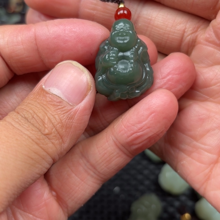 和田玉吊坠未镶嵌