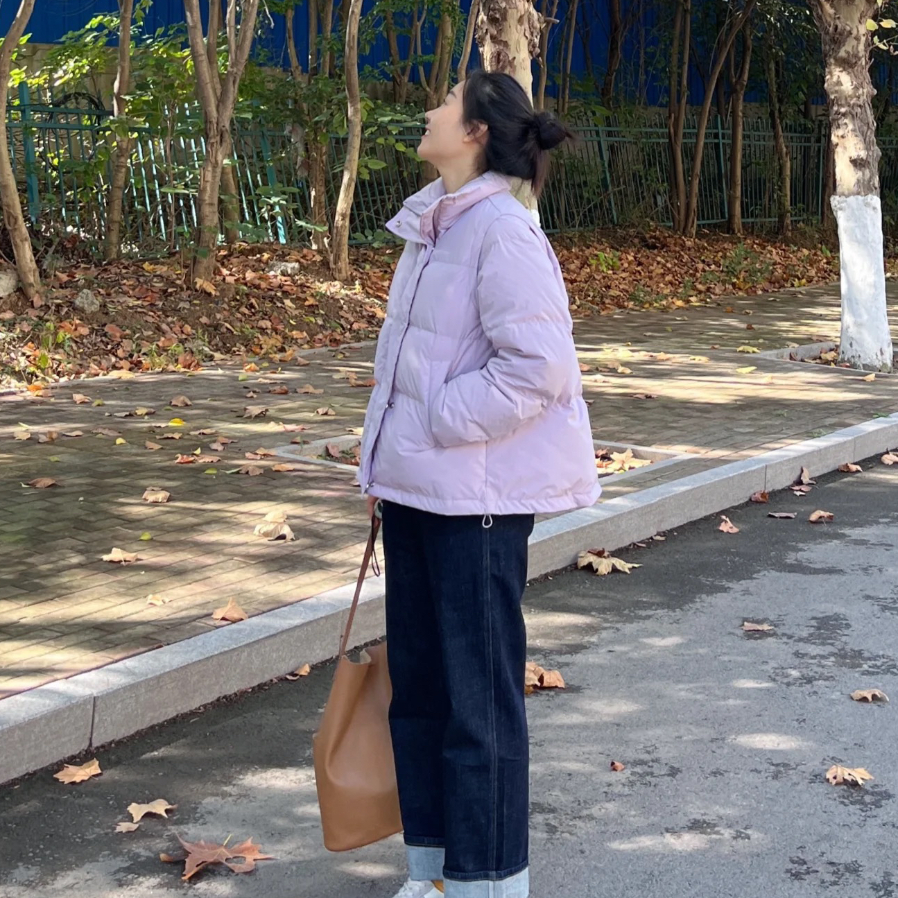 女士冬季简约百搭舒适保暖立领羽绒服102