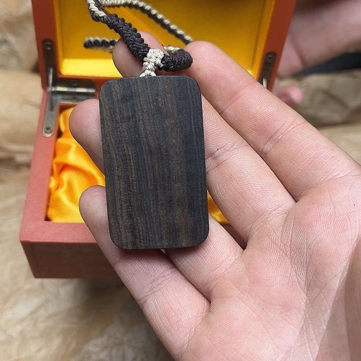 大叶紫檀（黑酸枝木类）