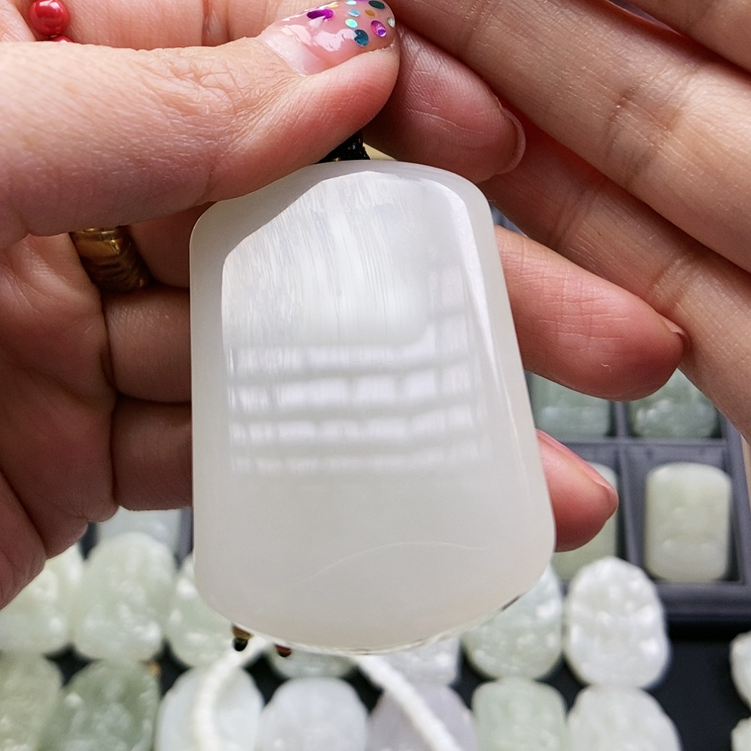 和田玉颈饰未镶嵌朔*