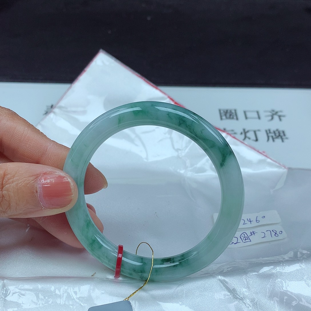 翡翠手镯未镶嵌52圈2460