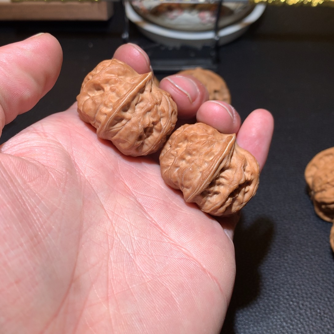 文玩核桃把件门头沟元宝36