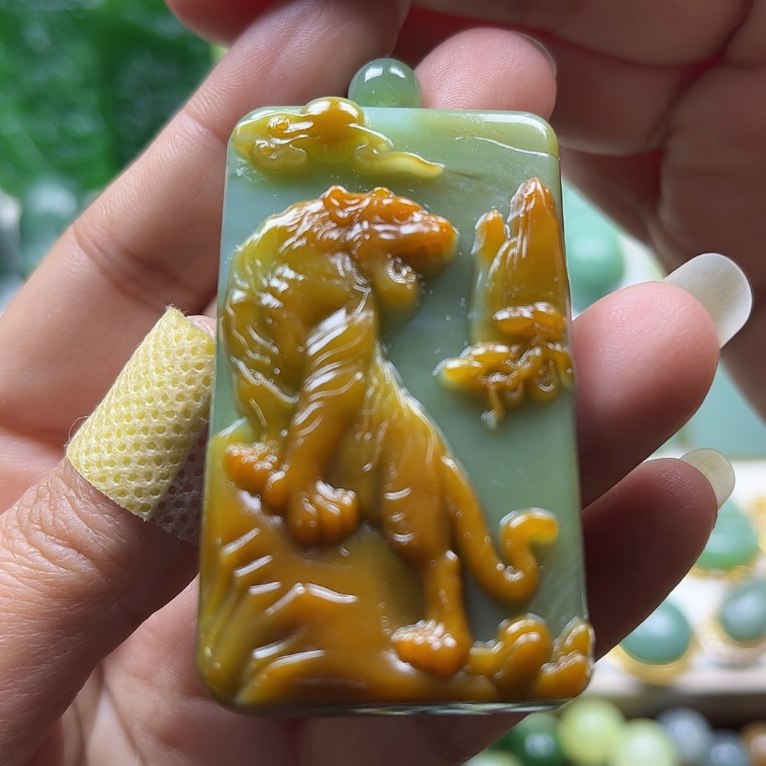 和田玉吊坠未镶嵌